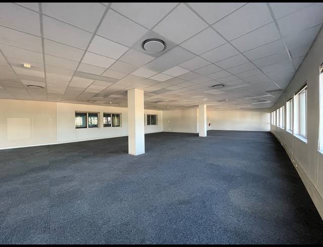 1,319M² OFFICE TO LET IN SANDTON CENTRAL